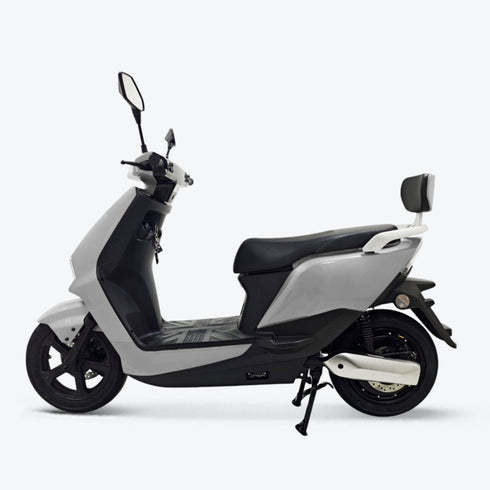 Lightning 3000 Plus - 45 Ah HMP Electric Moped